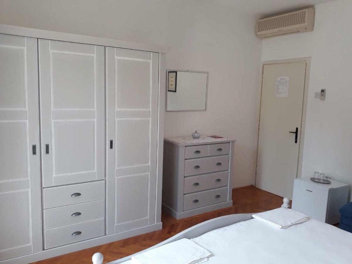Rooms Sentic Ragusa Esterno foto